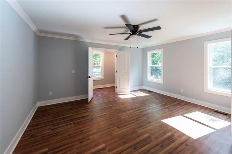 Image for property 140 Walker Woods Drive, Carrollton, GA 30116