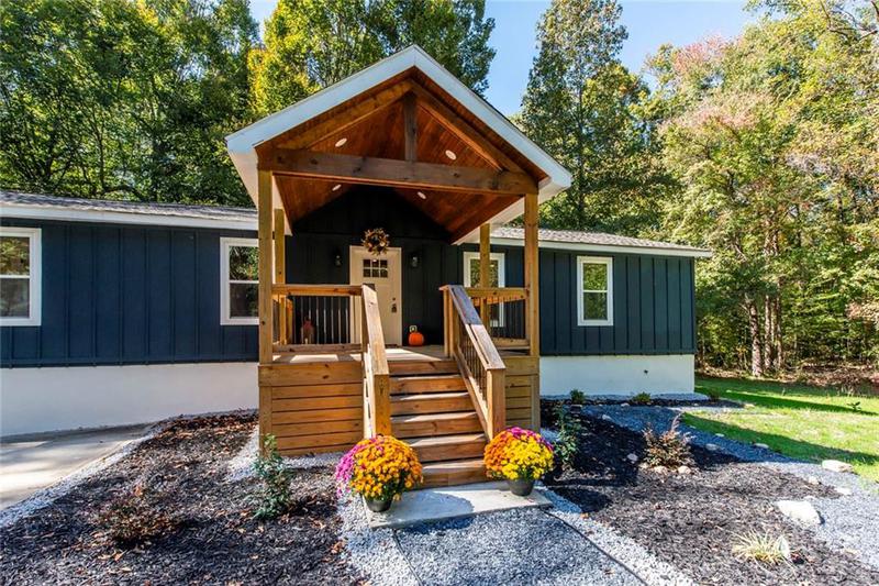 Image for property 140 Walker Woods Drive, Carrollton, GA 30116