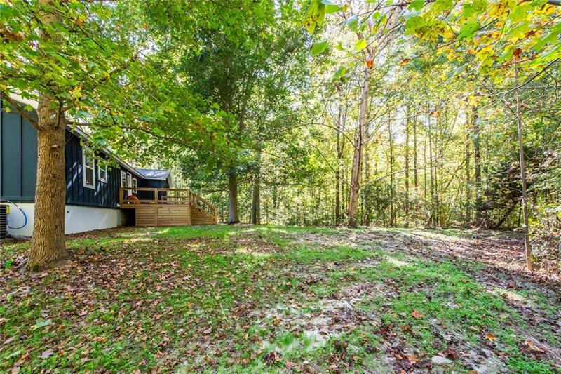Image for property 140 Walker Woods Drive, Carrollton, GA 30116