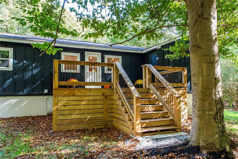 Image for property 140 Walker Woods Drive, Carrollton, GA 30116