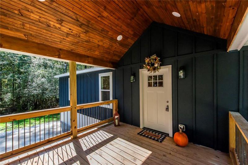 Image for property 140 Walker Woods Drive, Carrollton, GA 30116