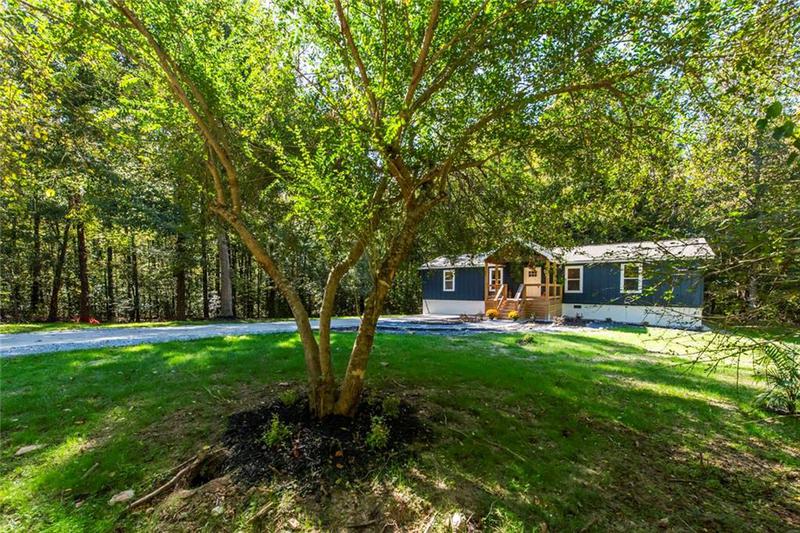 Image for property 140 Walker Woods Drive, Carrollton, GA 30116