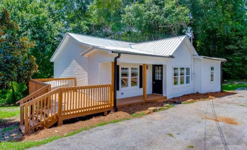 Image for property 1387 Mize Road, Toccoa, GA 30577