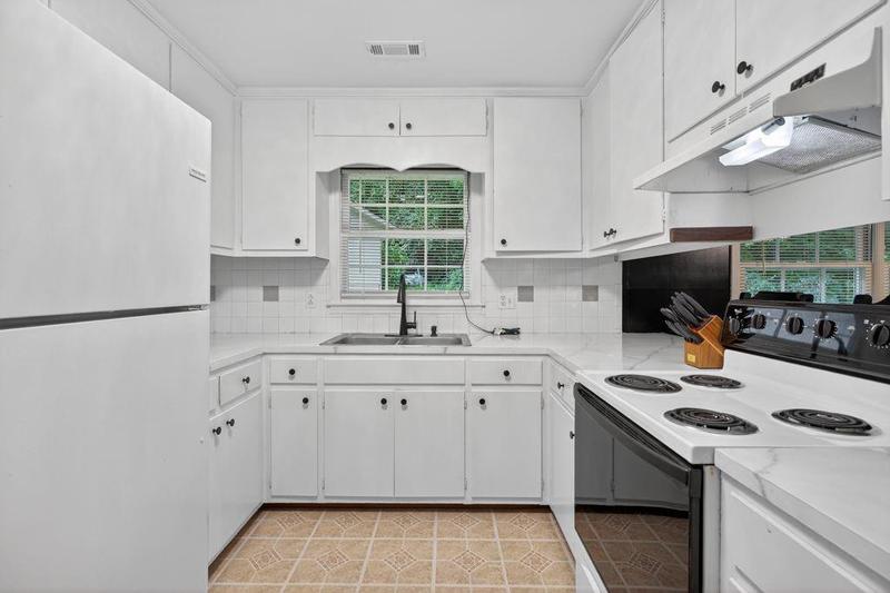 Image for property 8 Taylor Road, Helen, GA 30545