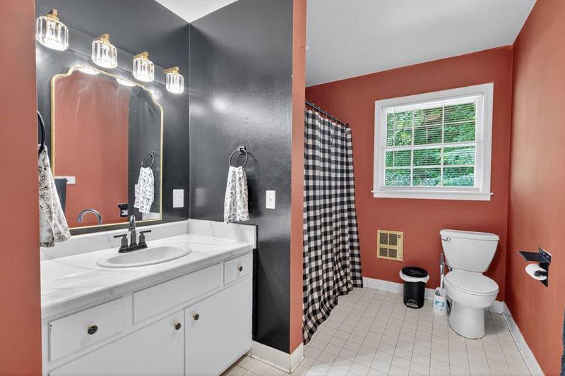Image for property 8 Taylor Road, Helen, GA 30545