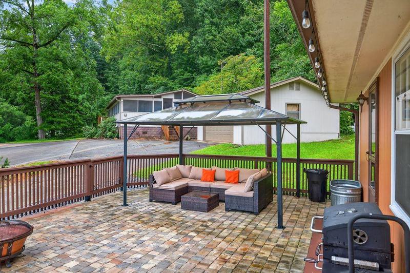 Image for property 8 Taylor Road, Helen, GA 30545