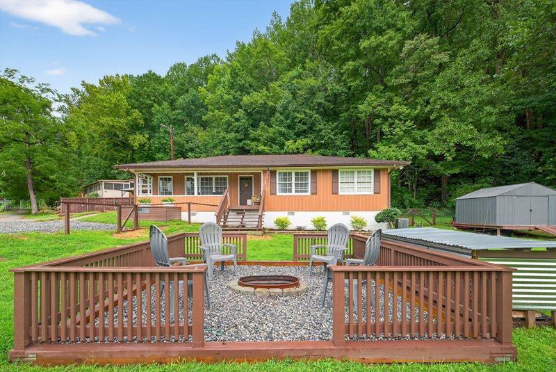 Image for property 8 Taylor Road, Helen, GA 30545
