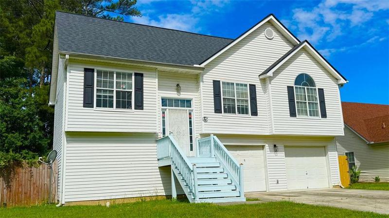 Image for property 5683 ISLEWORTH Way, Atlanta, GA 30349