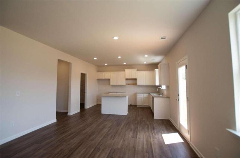 Image for property 114 Bone Creek Crossing, Dallas, GA 30132