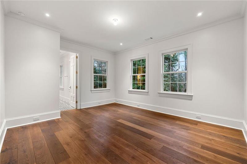 Image for property 3488 Tuxedo Road, Atlanta, GA 30305