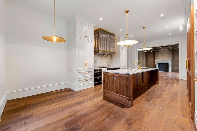 Image for property 3488 Tuxedo Road, Atlanta, GA 30305