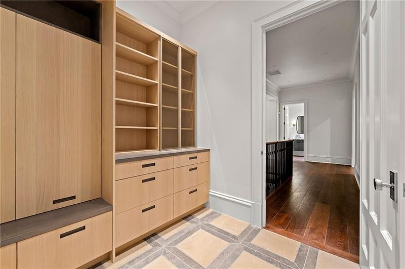 Image for property 3488 Tuxedo Road, Atlanta, GA 30305