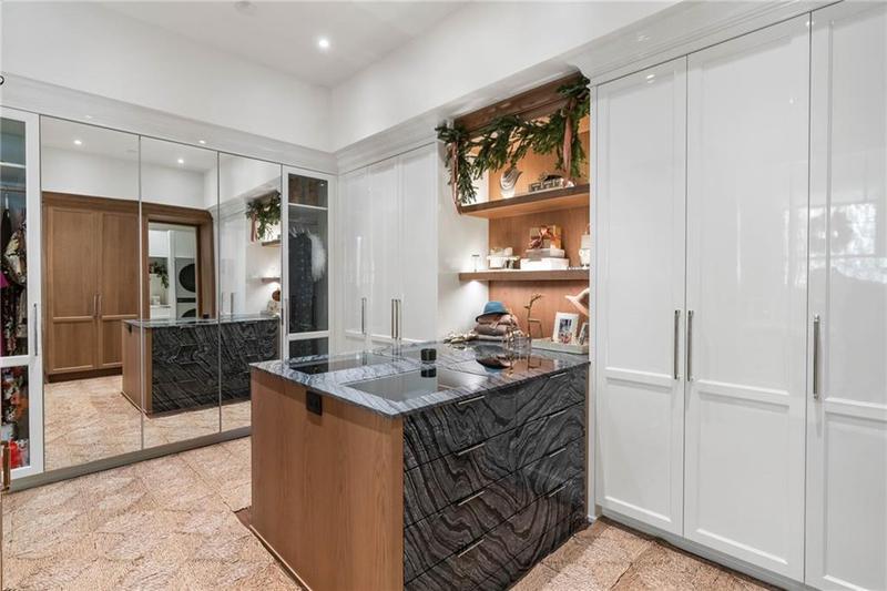Image for property 3488 Tuxedo Road, Atlanta, GA 30305