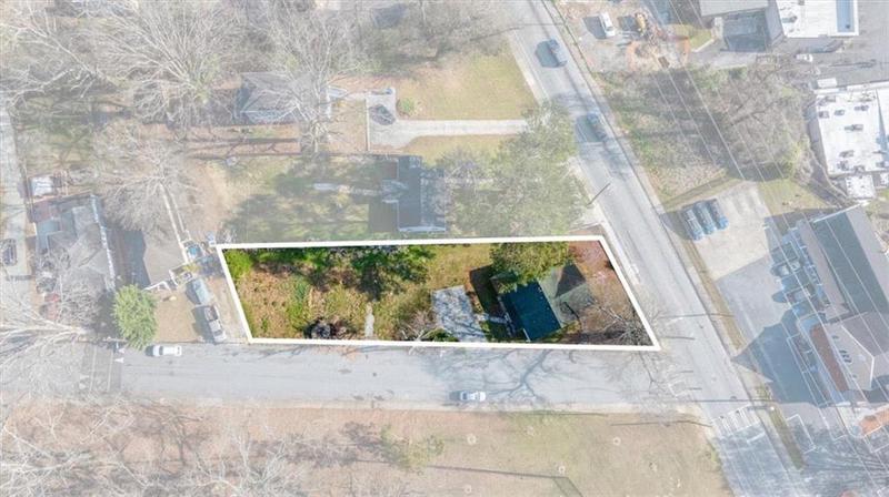 Image for property 602 Lake Avenue, Atlanta, GA 30318