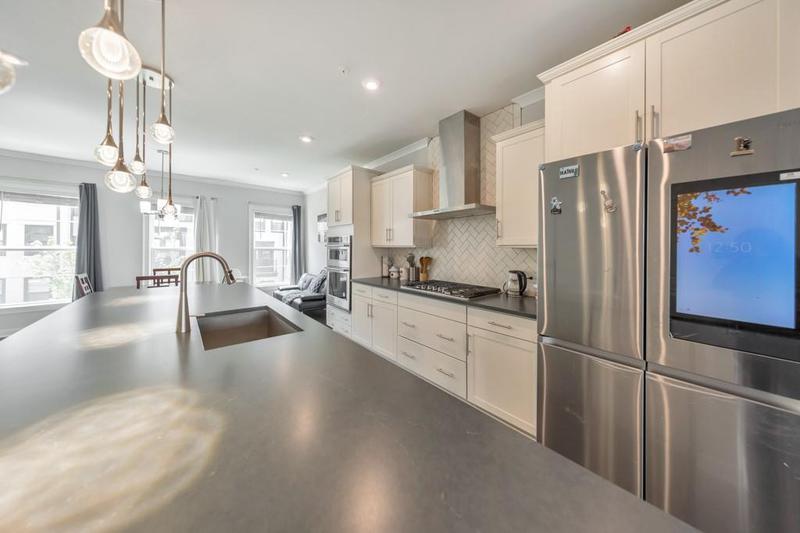Image for property 550 Whitlox Road, Atlanta, GA 30318
