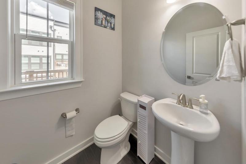 Image for property 550 Whitlox Road, Atlanta, GA 30318