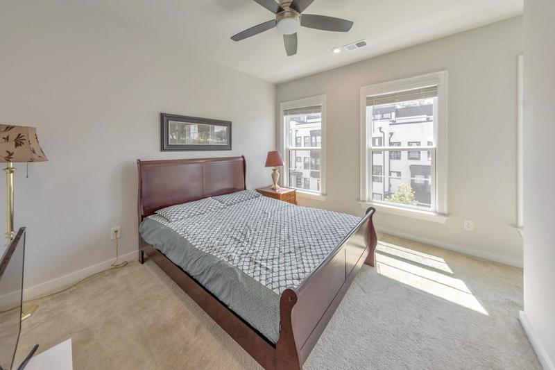 Image for property 550 Whitlox Road, Atlanta, GA 30318