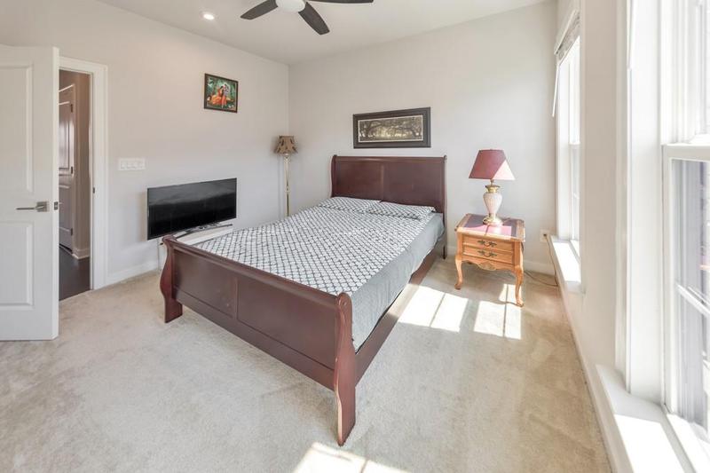 Image for property 550 Whitlox Road, Atlanta, GA 30318