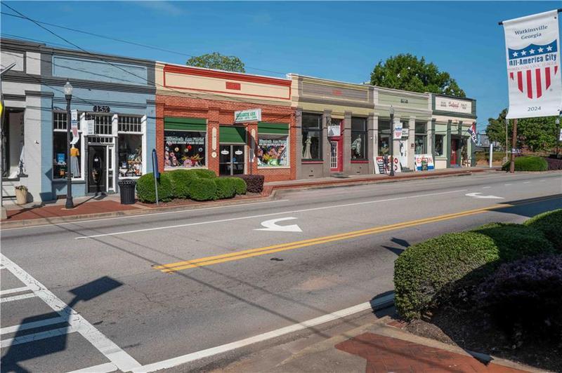 Image for property 103 Village Circle, Watkinsville, GA 30677