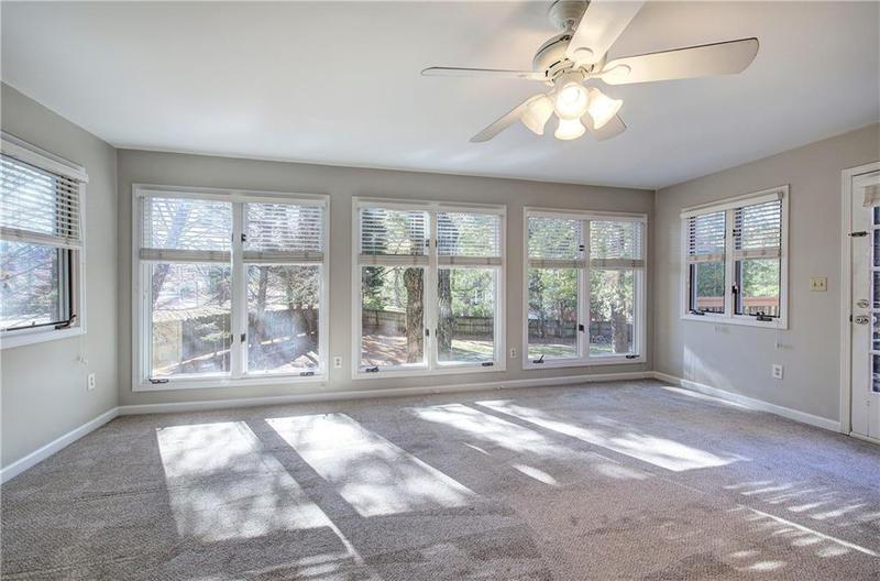Image for property 2864 Holly Oaks Drive, Marietta, GA 30062