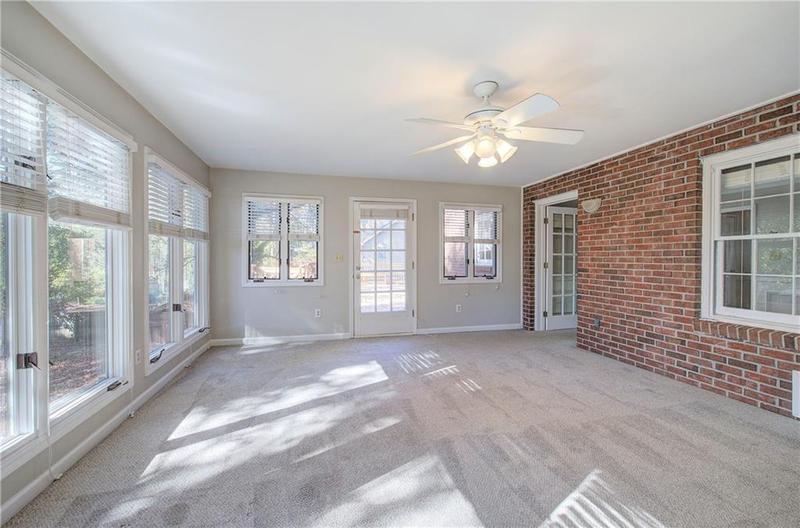 Image for property 2864 Holly Oaks Drive, Marietta, GA 30062