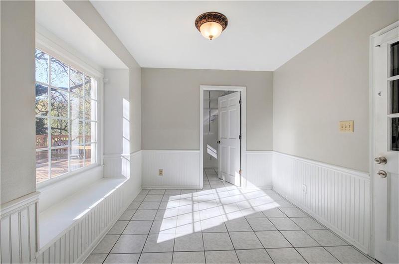 Image for property 2864 Holly Oaks Drive, Marietta, GA 30062