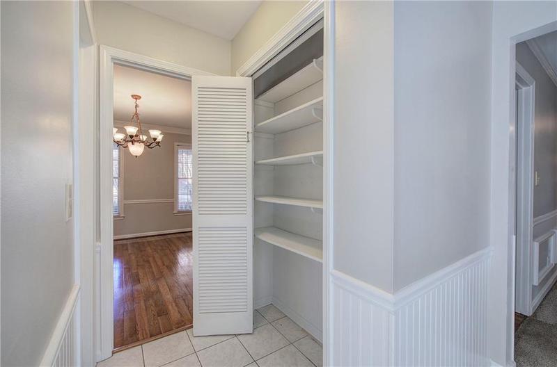 Image for property 2864 Holly Oaks Drive, Marietta, GA 30062