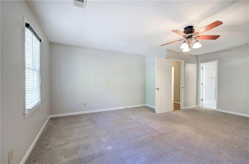Image for property 2864 Holly Oaks Drive, Marietta, GA 30062