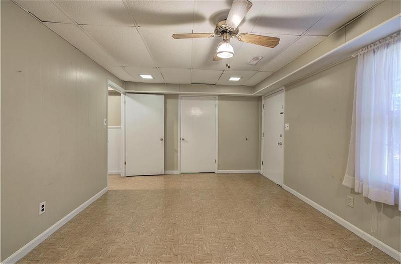 Image for property 2864 Holly Oaks Drive, Marietta, GA 30062