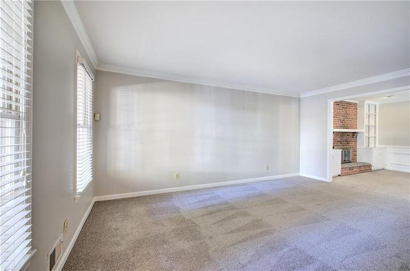 Image for property 2864 Holly Oaks Drive, Marietta, GA 30062