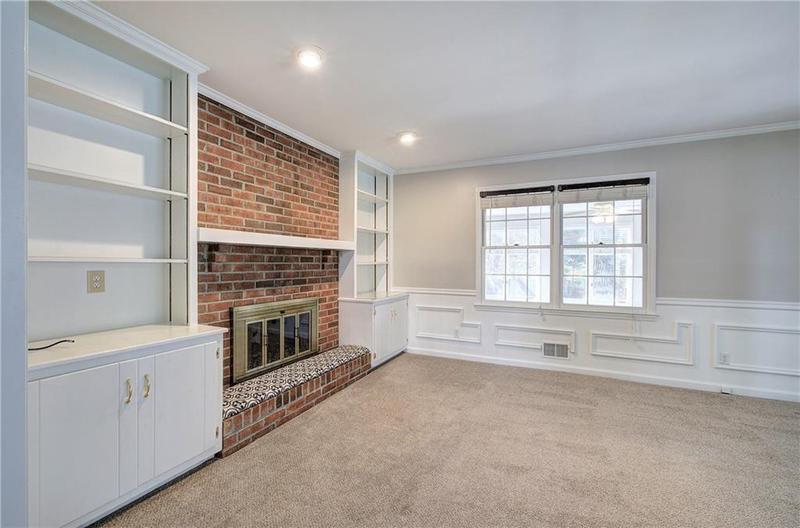 Image for property 2864 Holly Oaks Drive, Marietta, GA 30062