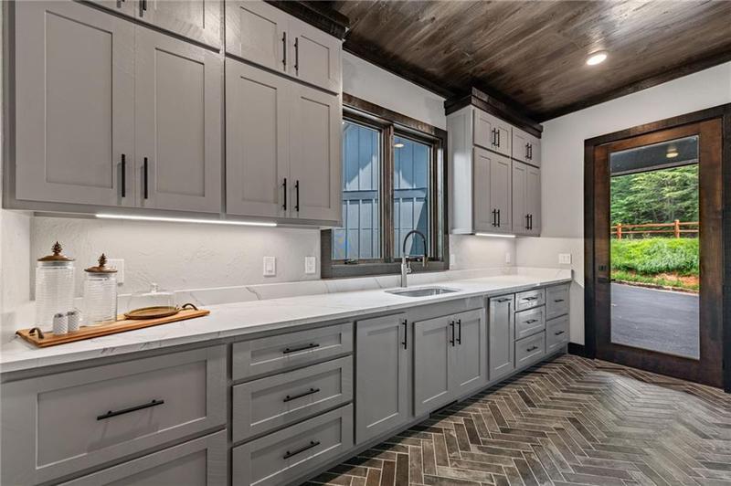 Image for property 453 Settlers Ridge Road, Ellijay, GA 30540