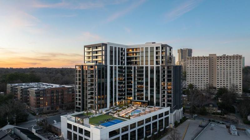 Image for property 2425 Peachtree Road 1705, Atlanta, GA 30305