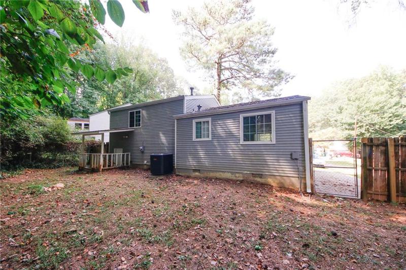 Image for property 2036 Countydown Lane, Stone Mountain, GA 30088