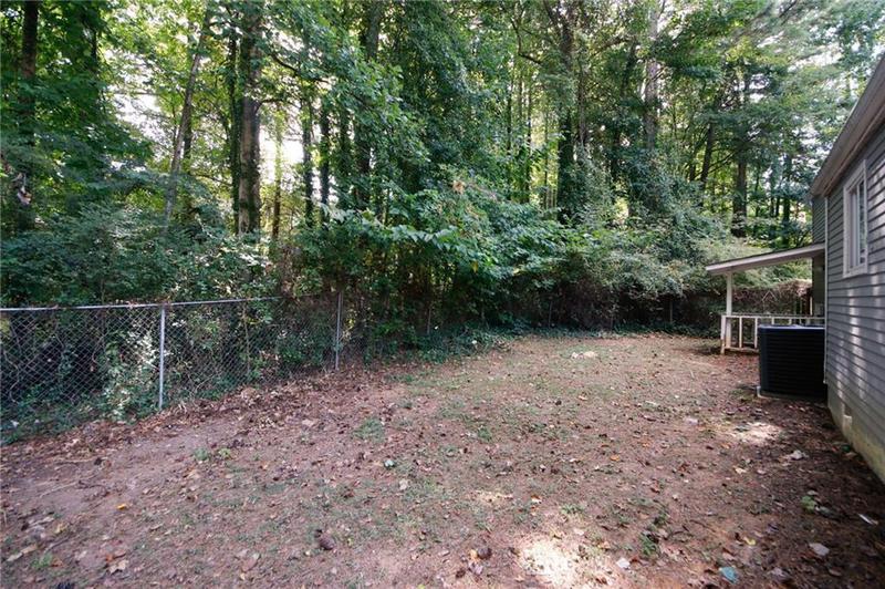 Image for property 2036 Countydown Lane, Stone Mountain, GA 30088