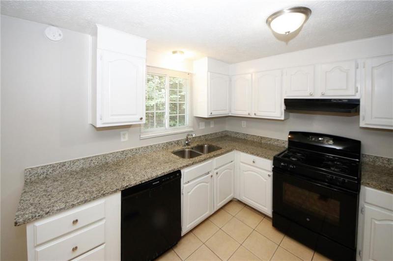 Image for property 2036 Countydown Lane, Stone Mountain, GA 30088