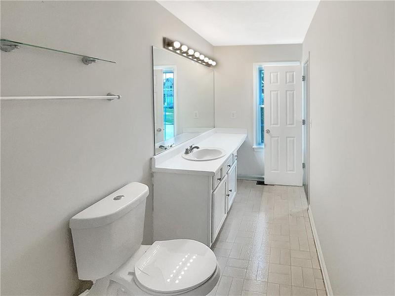 Image for property 61 Barrington Place, Marietta, GA 30066