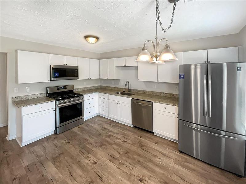 Image for property 61 Barrington Place, Marietta, GA 30066