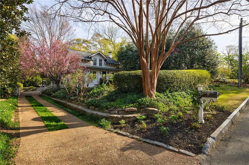 Image for property 202 Lakeview Avenue, Atlanta, GA 30305