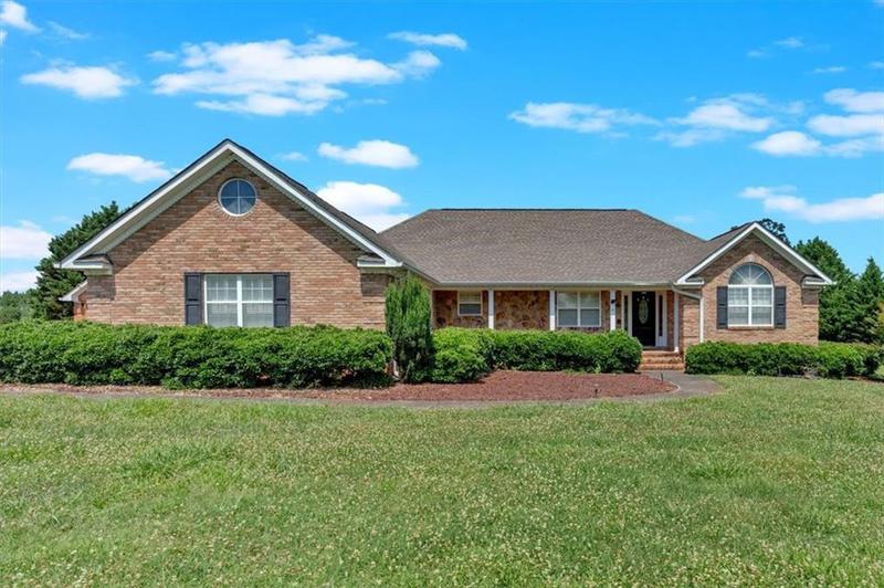 Image for property 28 Summerwind Drive, Cedartown, GA 30125