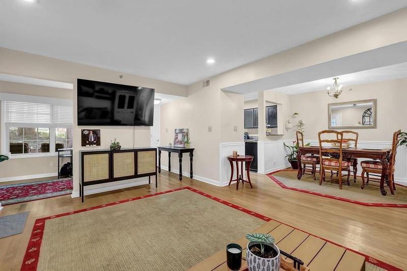 Image for property 4081 Riverlook Parkway 102, Marietta, GA 30067