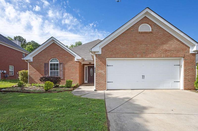 Image for property 3946 Village Crossing Lane, Ellenwood, GA 30294
