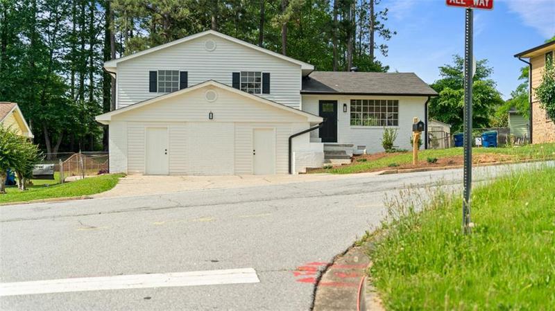 Image for property 3735 BENCHMARK Drive, Atlanta, GA 30349