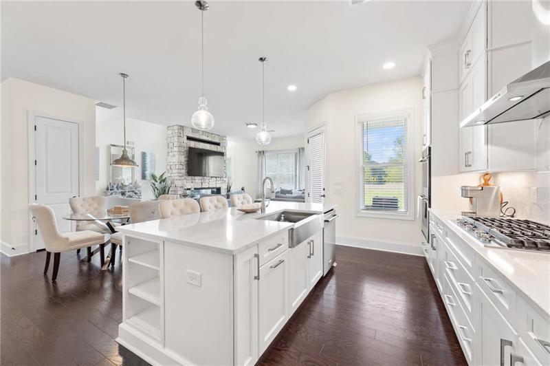 Image for property 3330 Carswell Bend, Cumming, GA 30028