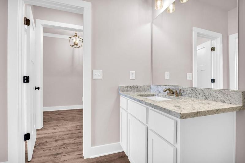 Image for property 35 Bowers Estates Drive, Hartwell, GA 30643