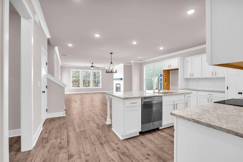 Image for property 35 Bowers Estates Drive, Hartwell, GA 30643