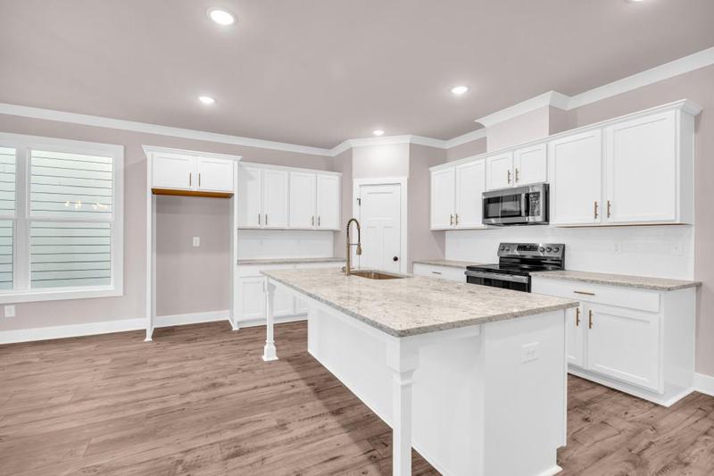 Image for property 35 Bowers Estates Drive, Hartwell, GA 30643