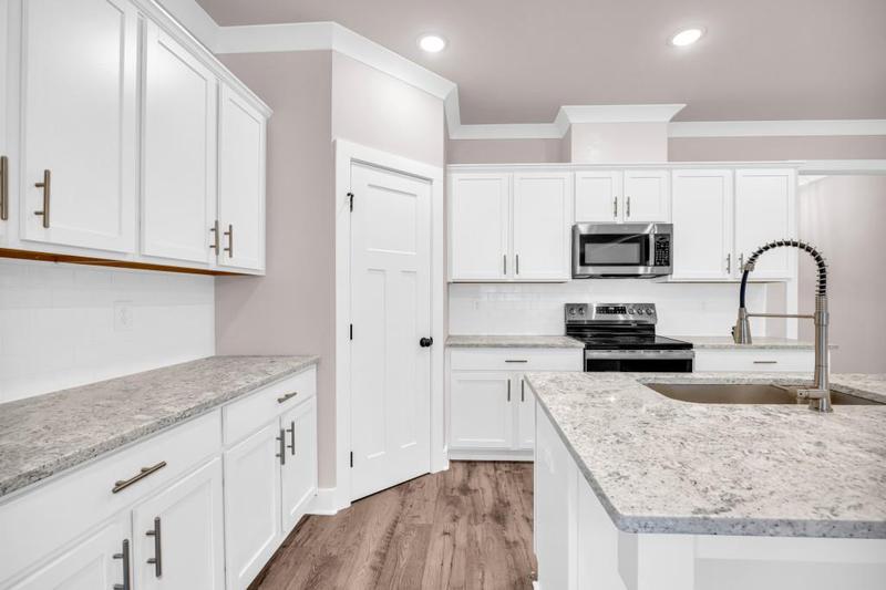 Image for property 35 Bowers Estates Drive, Hartwell, GA 30643