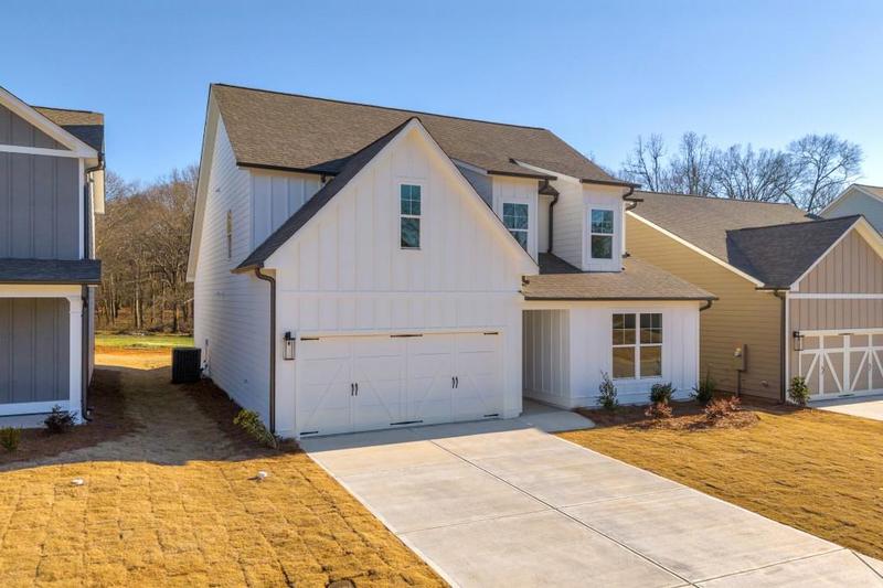 Image for property 35 Bowers Estates Drive, Hartwell, GA 30643