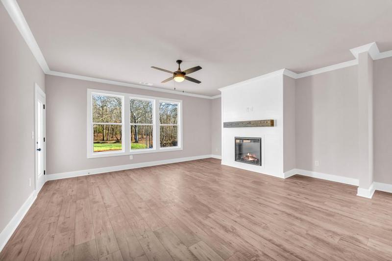 Image for property 35 Bowers Estates Drive, Hartwell, GA 30643